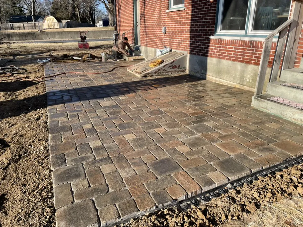 Reliable lawn mowing service experts serving Saint Louis, MO - Peerless Property Maintenance