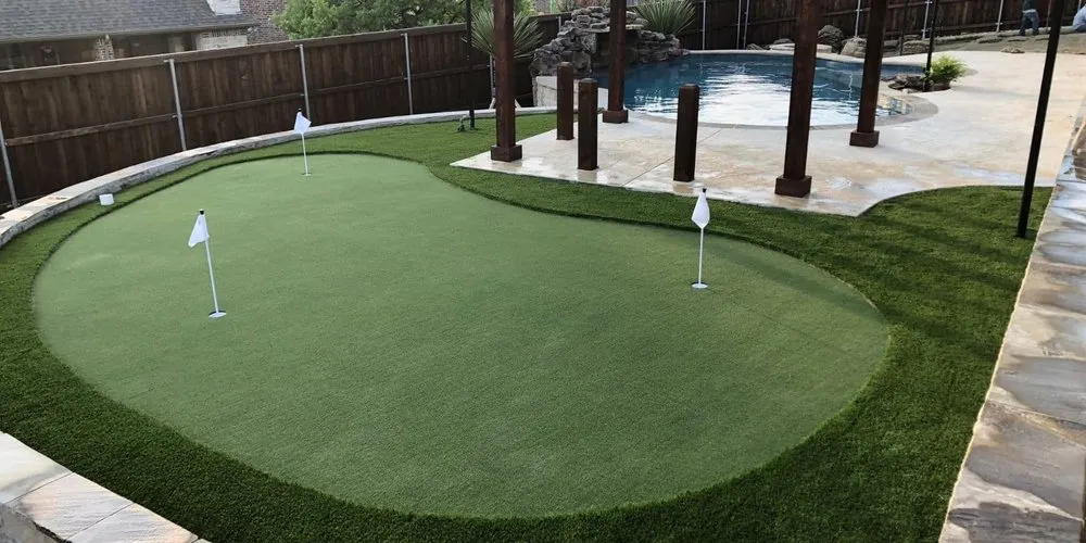 Top-rated lawn mowing service for year-round maintenance in Longwood, FL by Pelican Turf