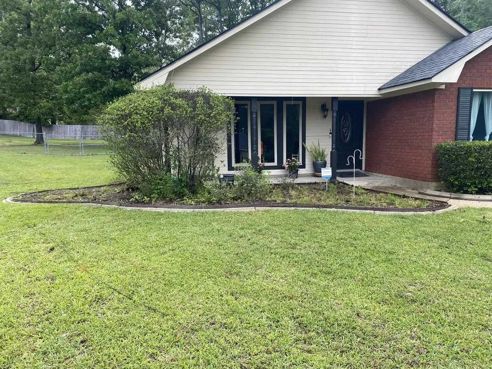 Professional residential landscaping in West Monroe, LA - Pellegrin Lawn Care