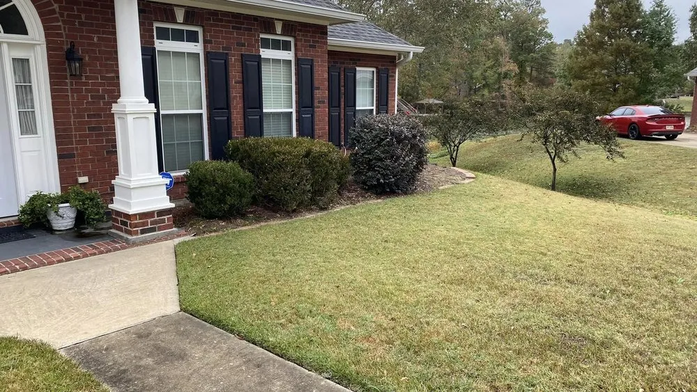 Reliable lawn mowing service in West Monroe, LA by Pellegrin Lawn Care
