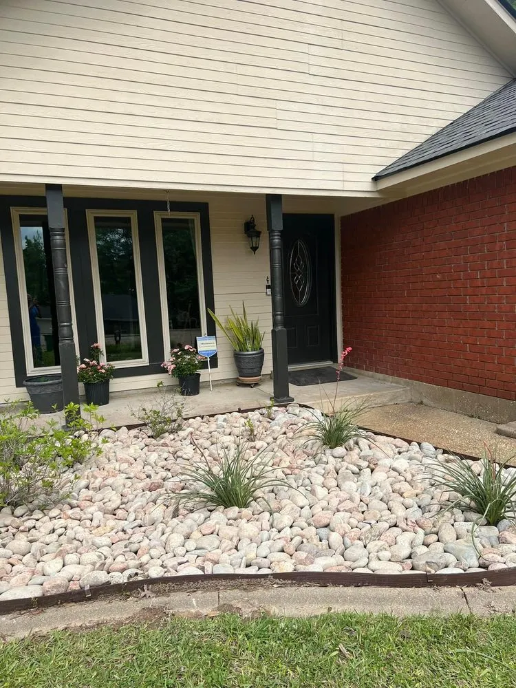 Top-rated lawn care service experts serving West Monroe, LA - Pellegrin Lawn Care