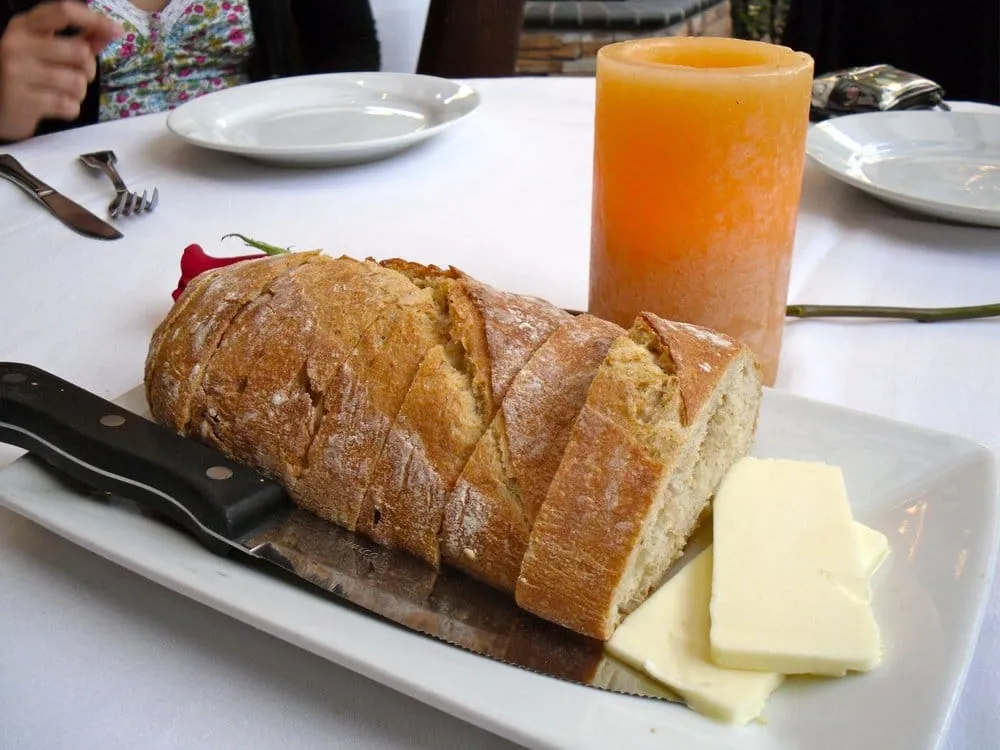 Custom garden landscaping for homes across Kissimmee, FL - Pelor Outdoor Landscaping Solutions