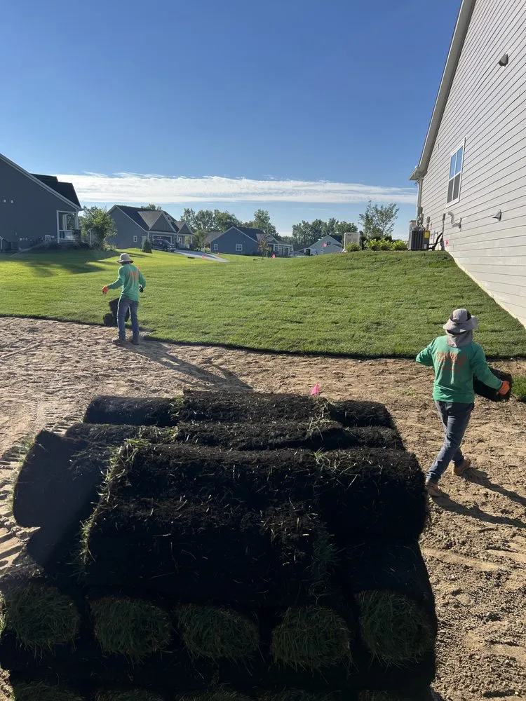 Trusted landscaping services experts serving Livonia, MI - Peltz Sodding