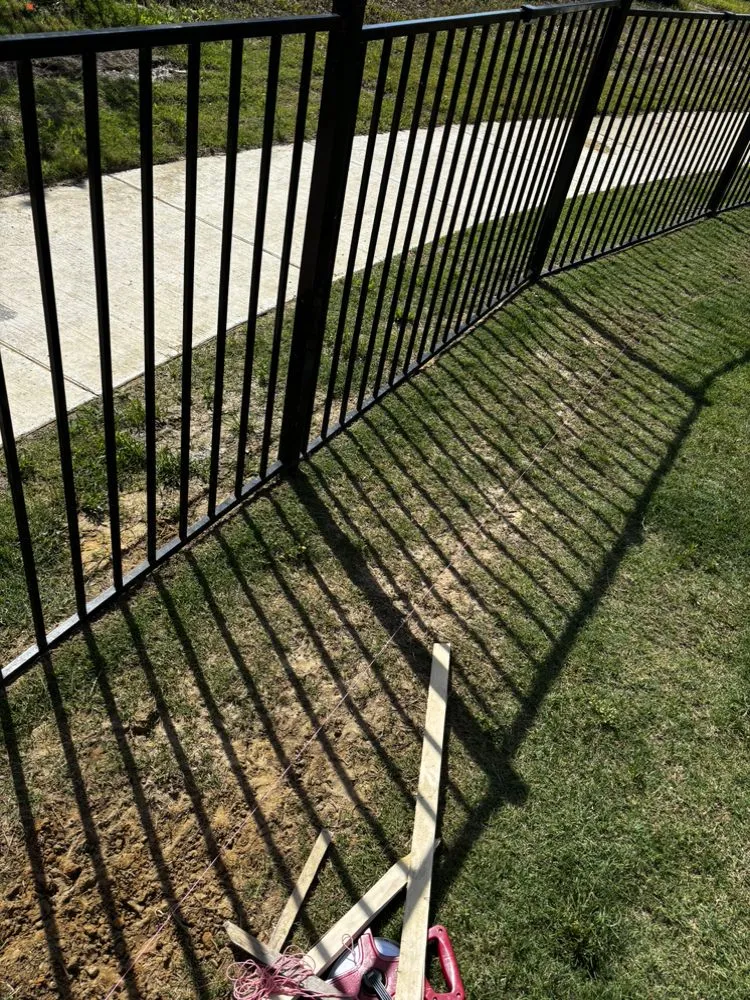 Professional yard maintenance in Sherman, TX by Pemeza