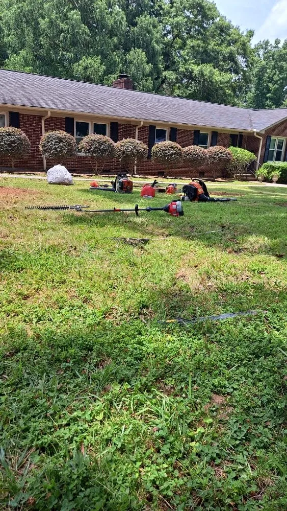 Reliable yard maintenance for year-round maintenance across Chesnee, SC - Pena Landscape