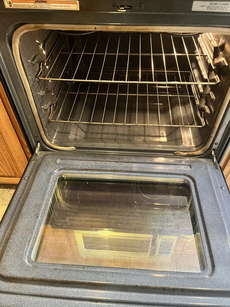 Trusted yard cleanup service for outdoor upgrades across Federal Way, WA - Pena Landscaping and Cleaning Services