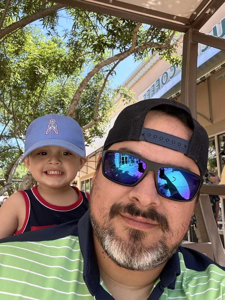 Trusted landscaping services for beautiful yards across Lake Jackson, TX - Pena’s Landscaping Service