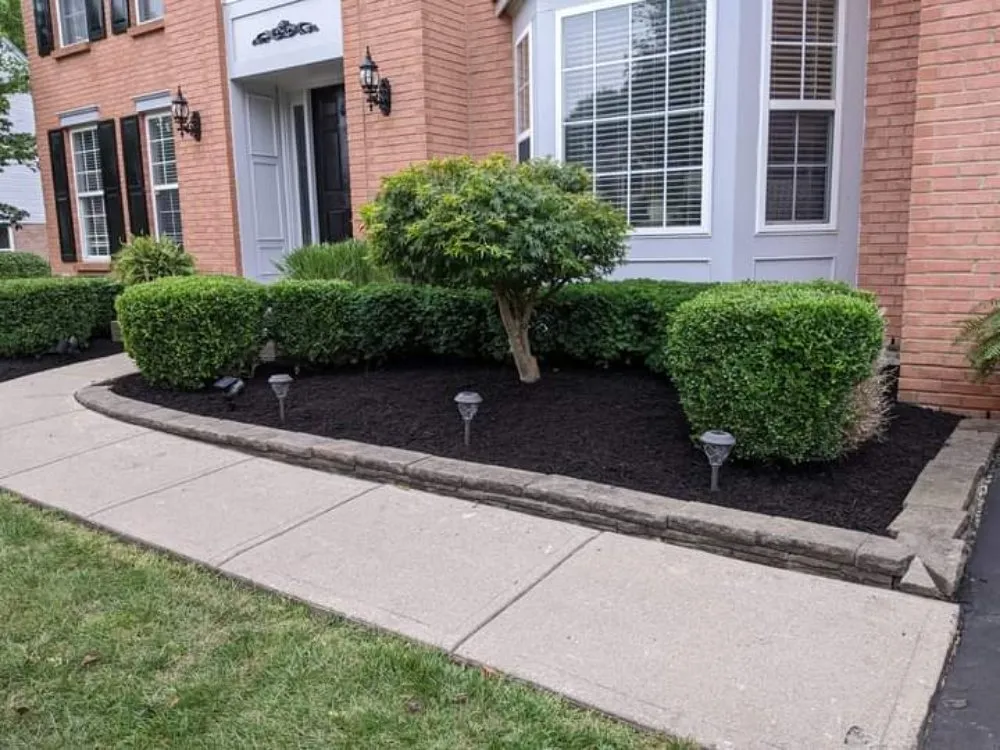 Custom lawn mowing service in Amelia, OH by Pendland's Landscaping