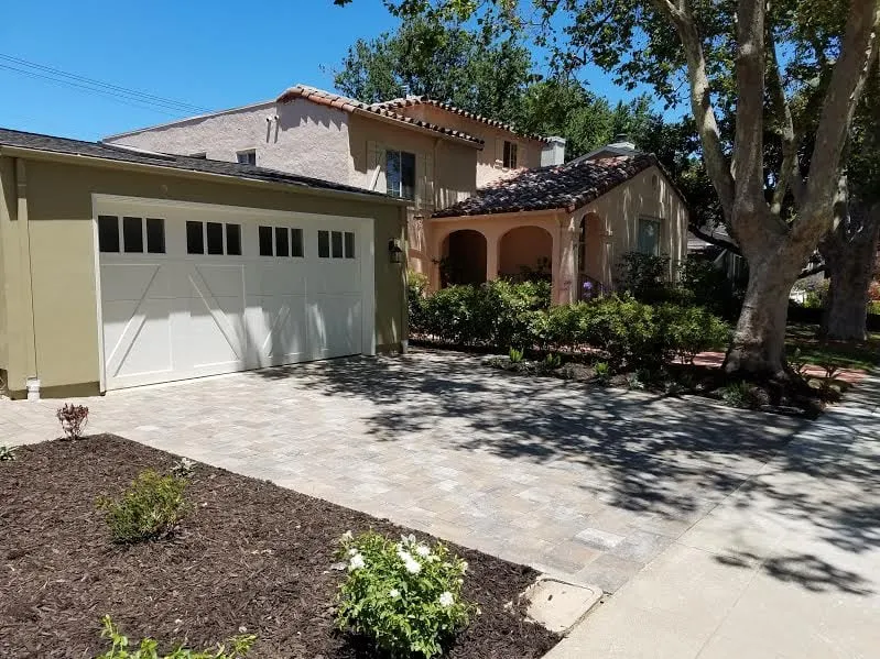 Affordable garden landscaping near you in Redwood City, CA by Peninsula Concrete Contractors