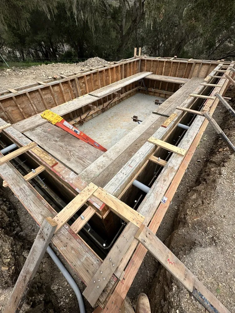 Custom outdoor landscaping in Monterey, CA - Peninsula Construction