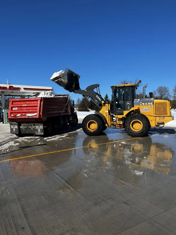 Affordable outdoor landscaping in Sturgeon Bay, WI by Peninsula Property Services