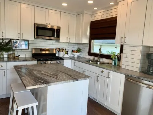 Penn Construction And Comprehensive Design Logo