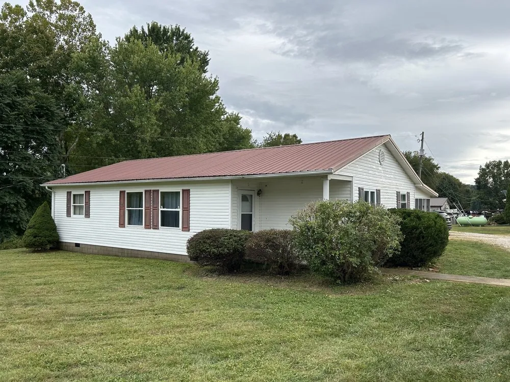 Trusted residential landscaping experts serving Wheelersburg, OH - Pennington Lawn & Landscape