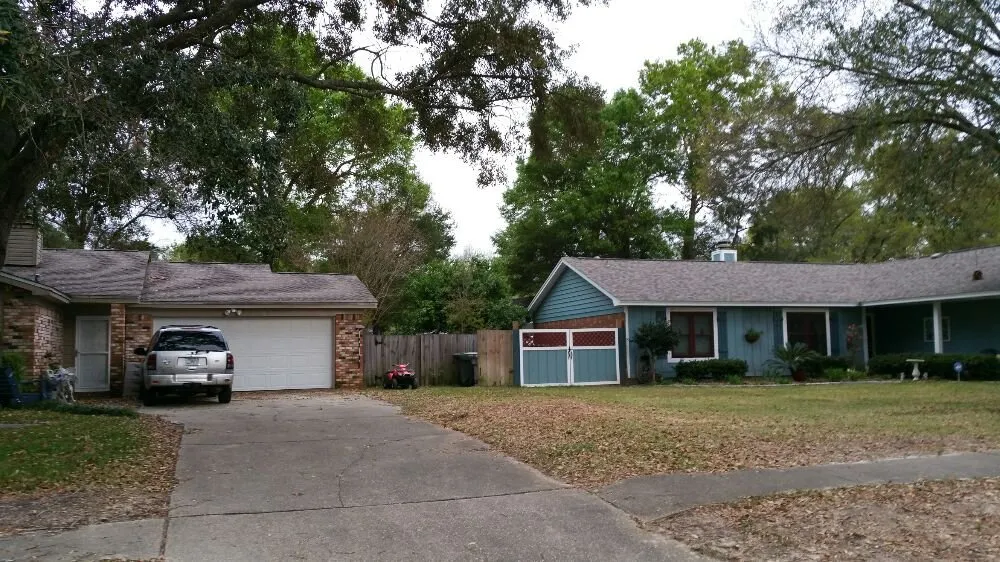 Professional yard maintenance in Pensacola, FL - Pensacola Lawn and Tree