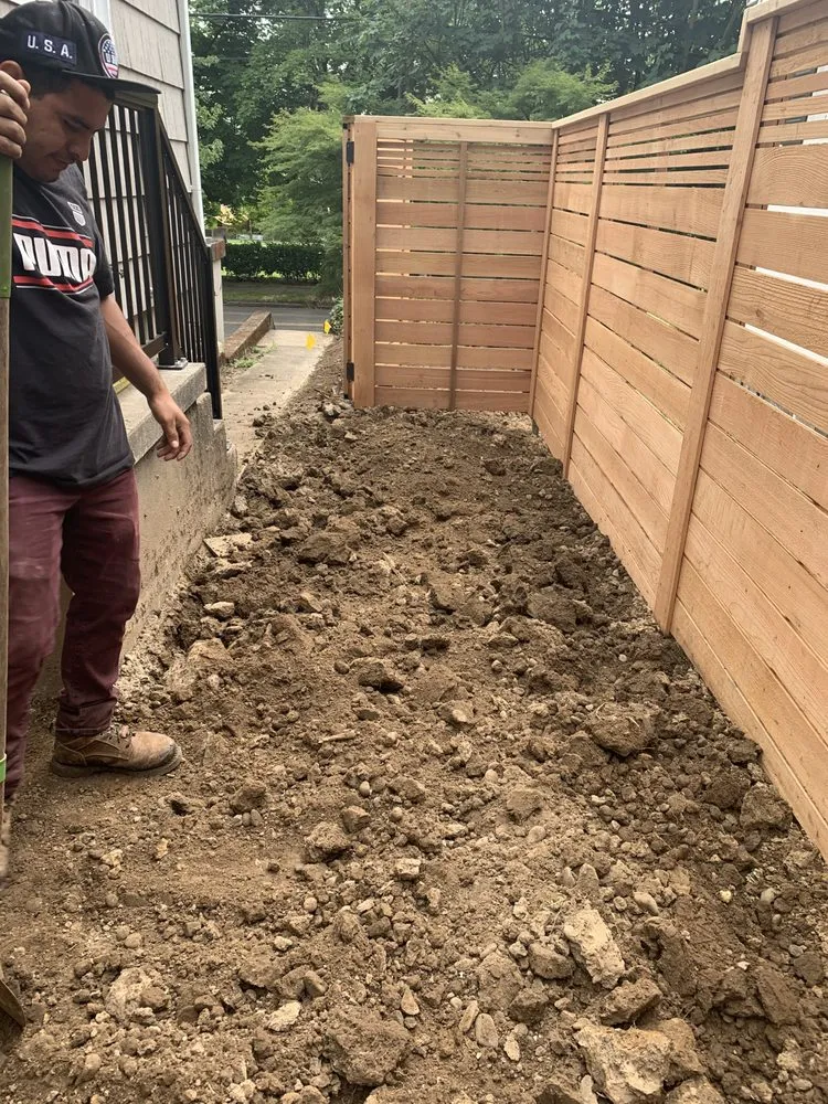 Top-rated outdoor landscaping in Oregon City, OR by Pensmore landscaping