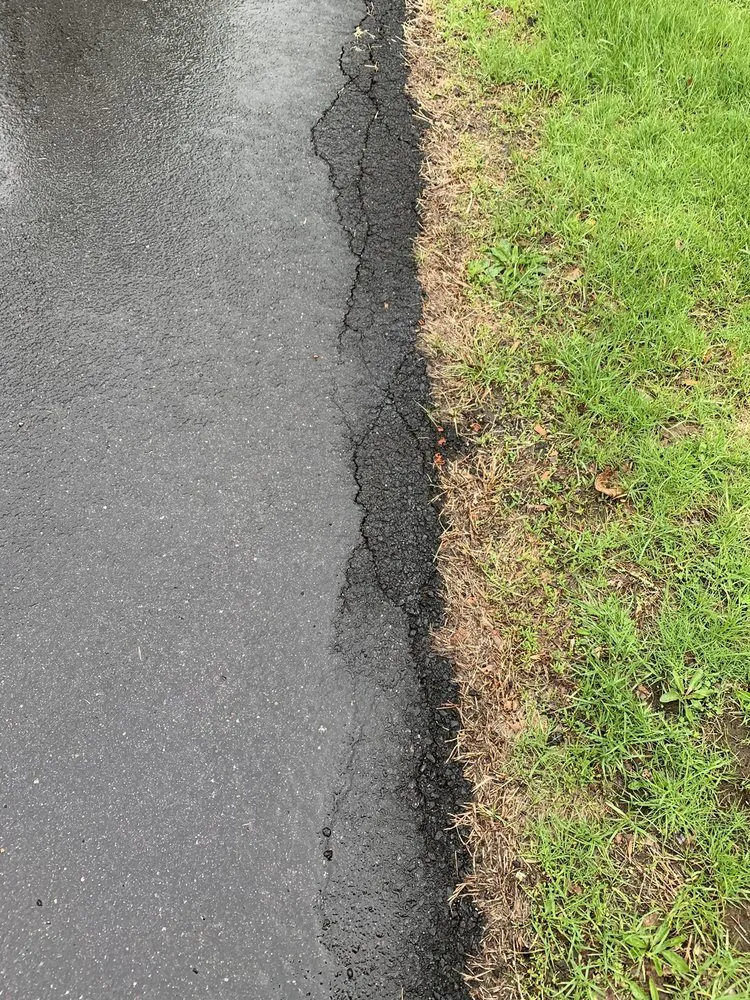 Top-rated lawn care service in Groveland, MA - Pentucket Paving & Landscaping