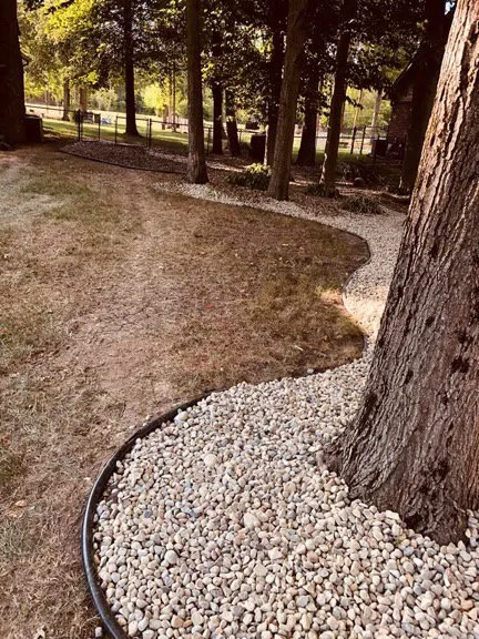 Custom yard maintenance experts serving Indianapolis, IN - Peony’s landscaping