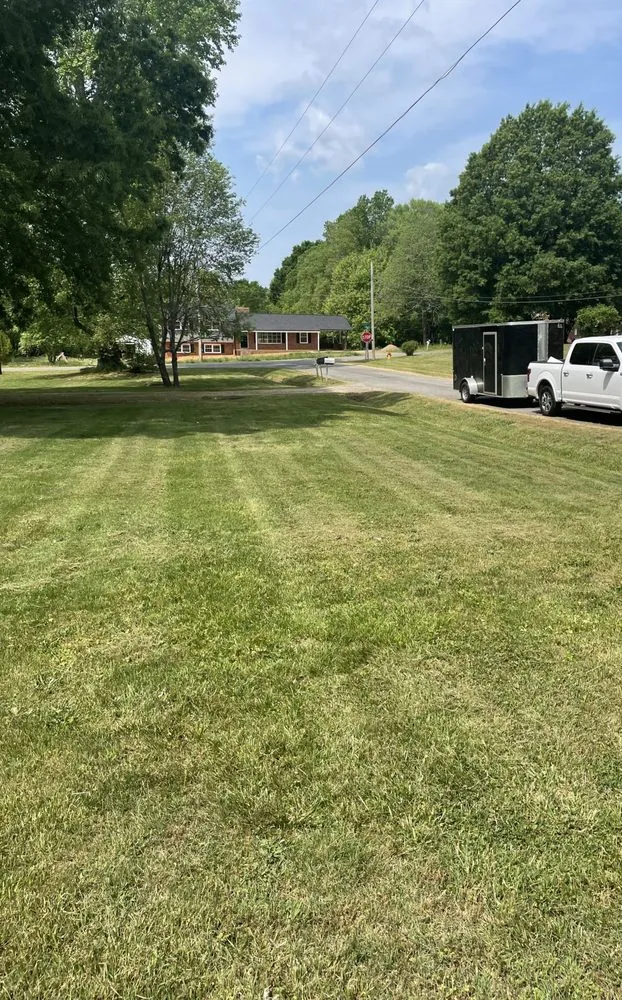 Reliable yard maintenance for homes in Lexington, NC by Peoples Lawn Service