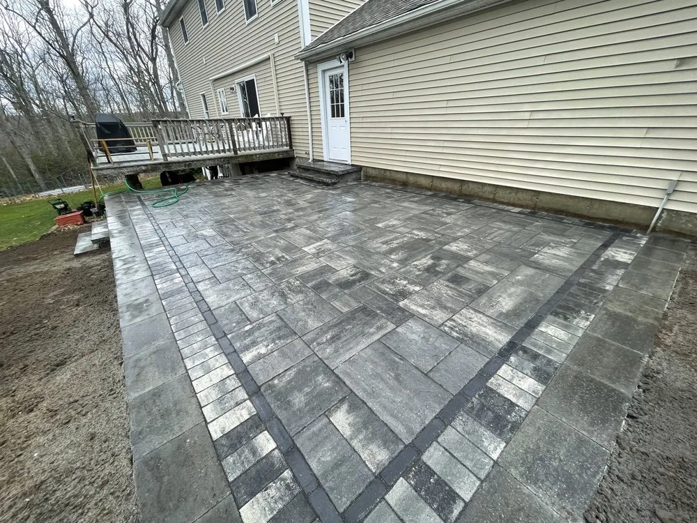 Custom landscape installation in Norwich, CT - Pepas Hardscapes & Design