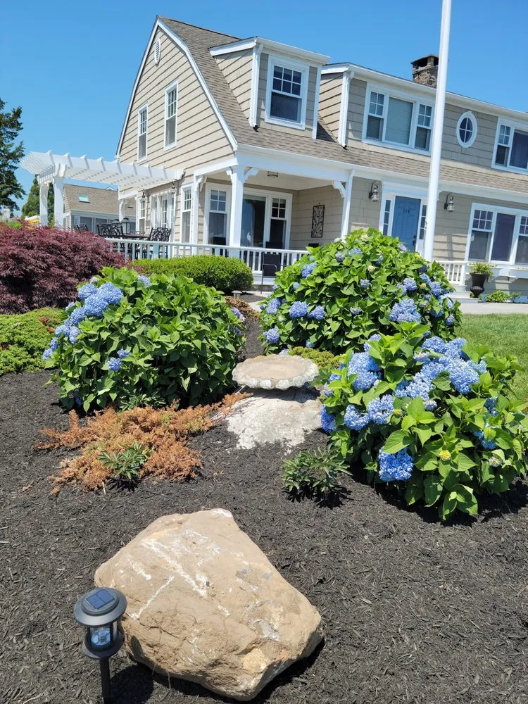 Professional outdoor landscaping experts serving Norwich, CT - Pepas Hardscapes & Design