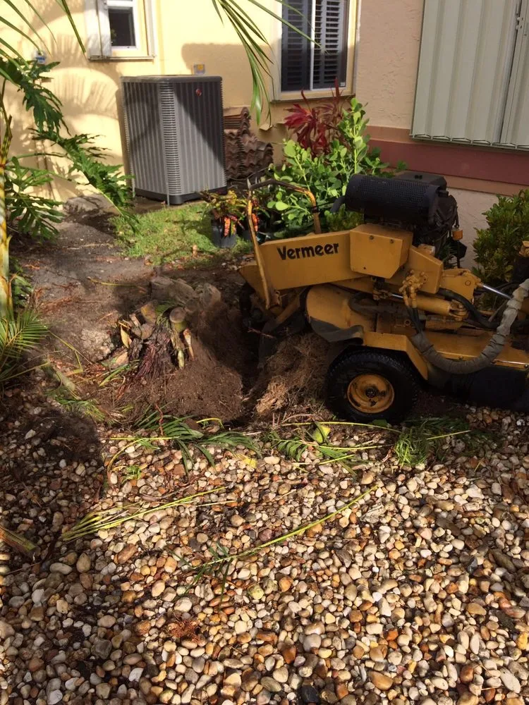 Custom outdoor landscaping in Lantana, FL - Pepe Brothers Tree Service