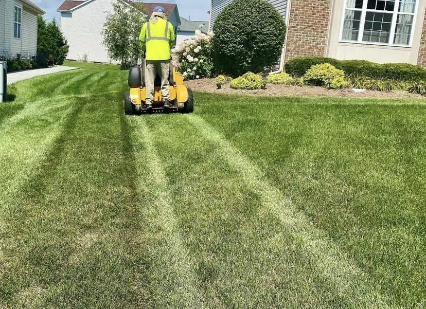 Custom residential landscaping in Elgin, IL by Pepe's Lawn Maintenance
