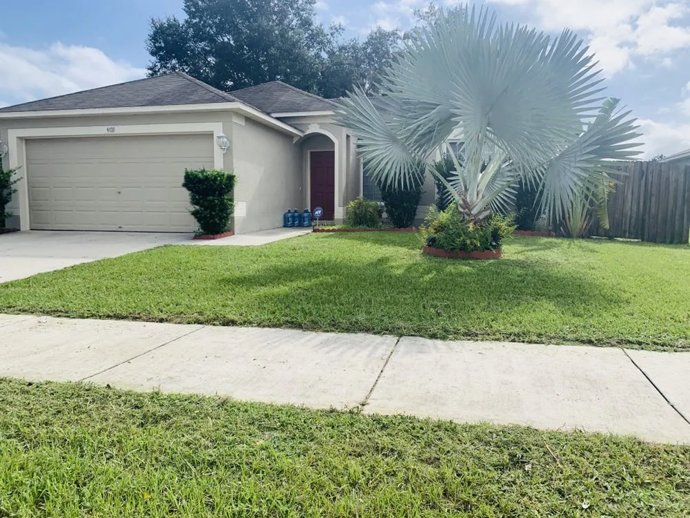 Reliable outdoor landscaping experts serving Auburndale, FL - Pepo’s Lawn service