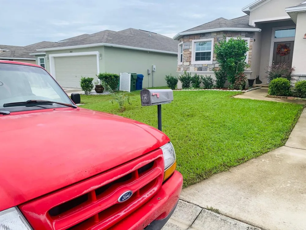 Affordable yard maintenance experts serving Auburndale, FL - Pepo’s Lawn service