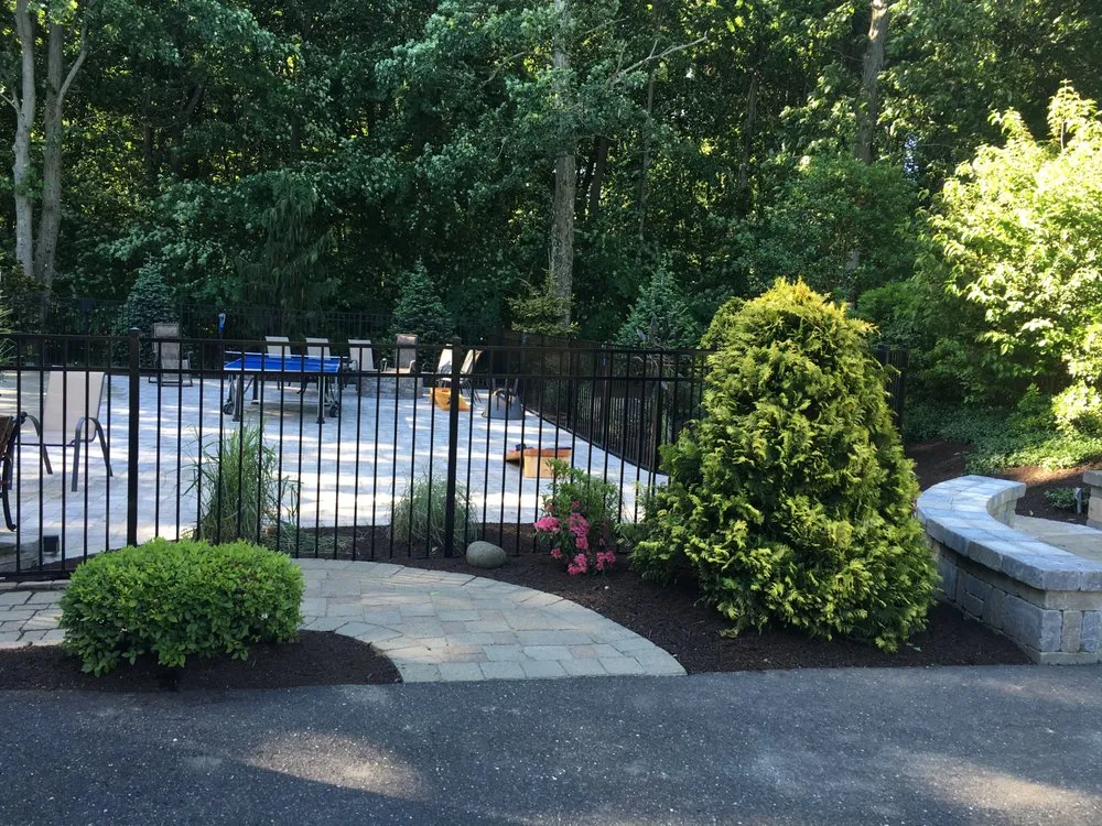 Professional garden landscaping for beautiful yards across Shelton, CT - Pepper's Landscaping & Lawn Service