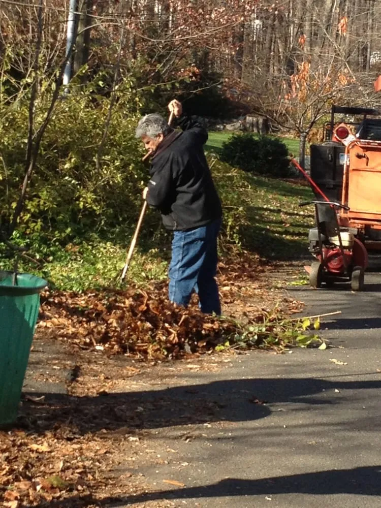 Top-rated outdoor landscaping experts serving Shelton, CT - Pepper's Landscaping & Lawn Service