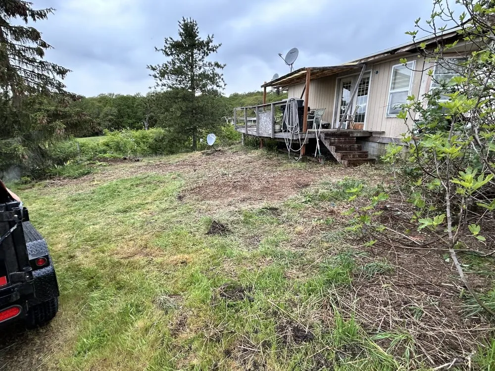 Professional lawn mowing service in Salem, OR - Peppers Yard Care And Clean Up