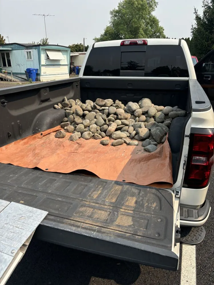 Top-rated lawn mowing service for homes in Salem, OR by Peppers Yard Care And Clean Up