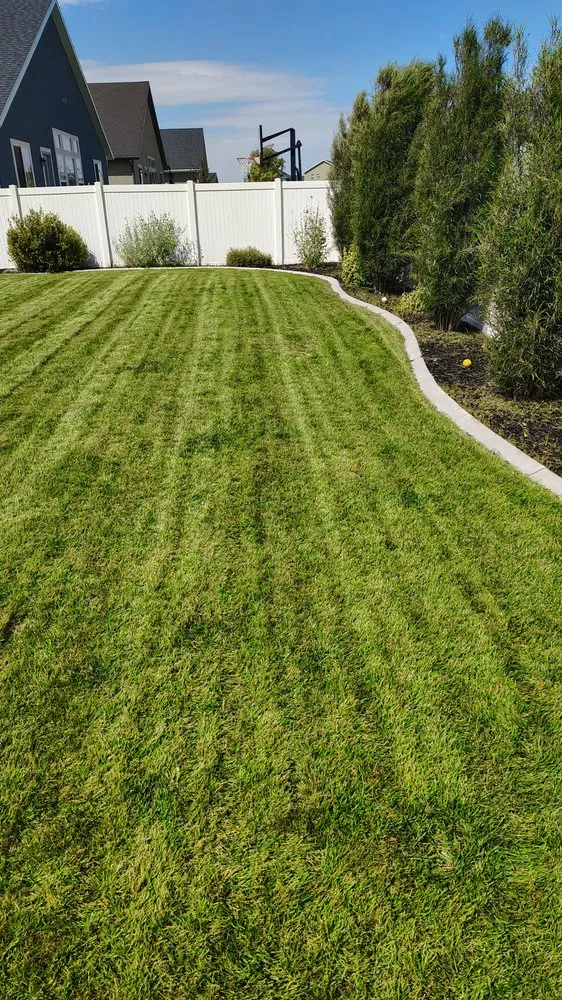 Top-rated lawn mowing service experts serving Roy, UT - Peralta Lawncare Services