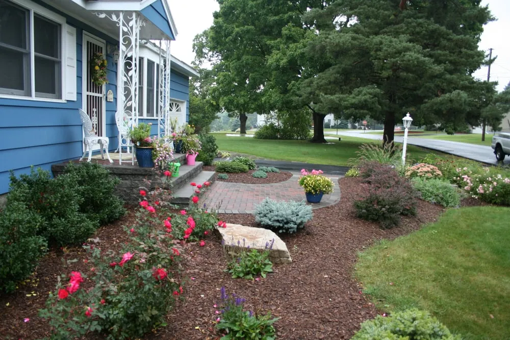 Custom landscaping services for homes in Nassau, NY by Perennial Landscaping