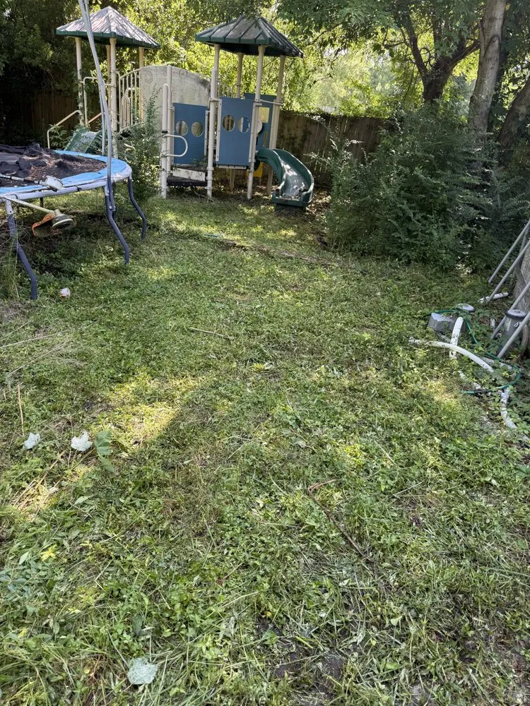 Local lawn care service for homes in Jacksonville, NC by Perez Contracting