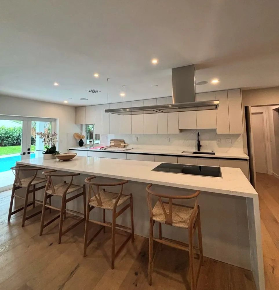 Local lawn mowing service for homes in Miami, FL by Perez Elite Construction