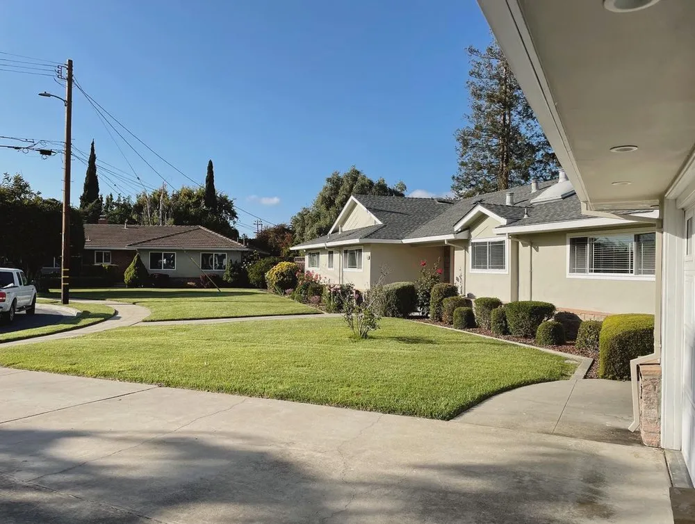 Reliable lawn mowing service experts serving Fremont, CA - Perez Gallegos Lawn Care