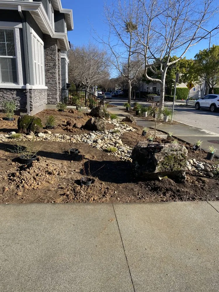 Top-rated lawn care service for year-round maintenance across Santa Rosa, CA - Perez General Jobs Landscaping