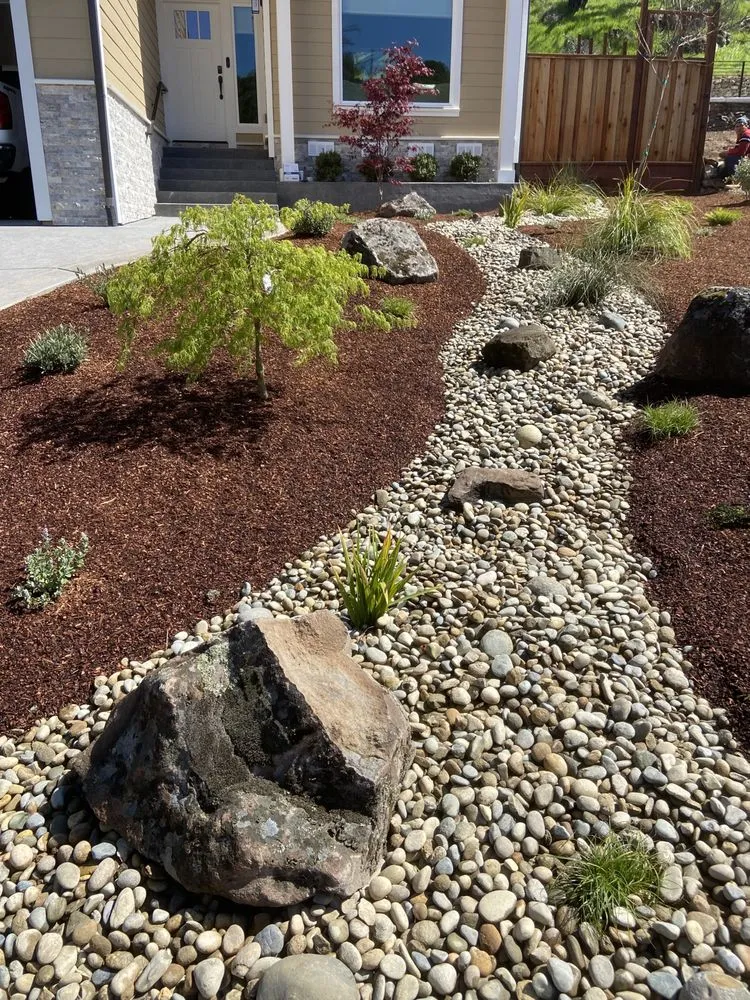 Top-rated yard maintenance in Santa Rosa, CA - Perez General Jobs Landscaping
