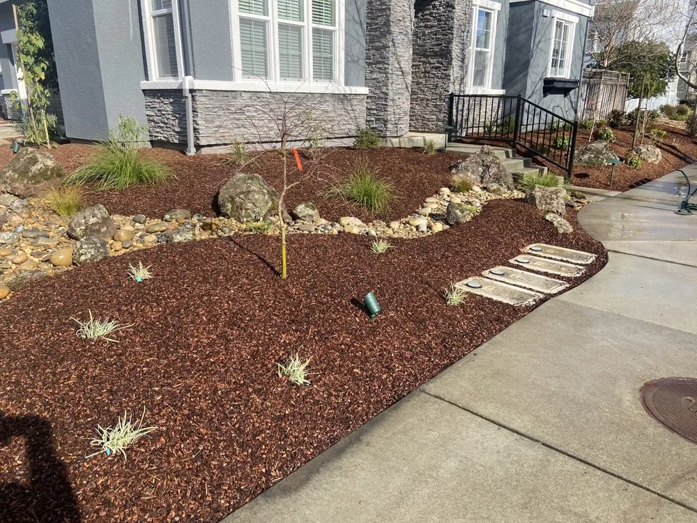 Custom yard maintenance for residential properties across Santa Rosa, CA - Perez General Jobs Landscaping