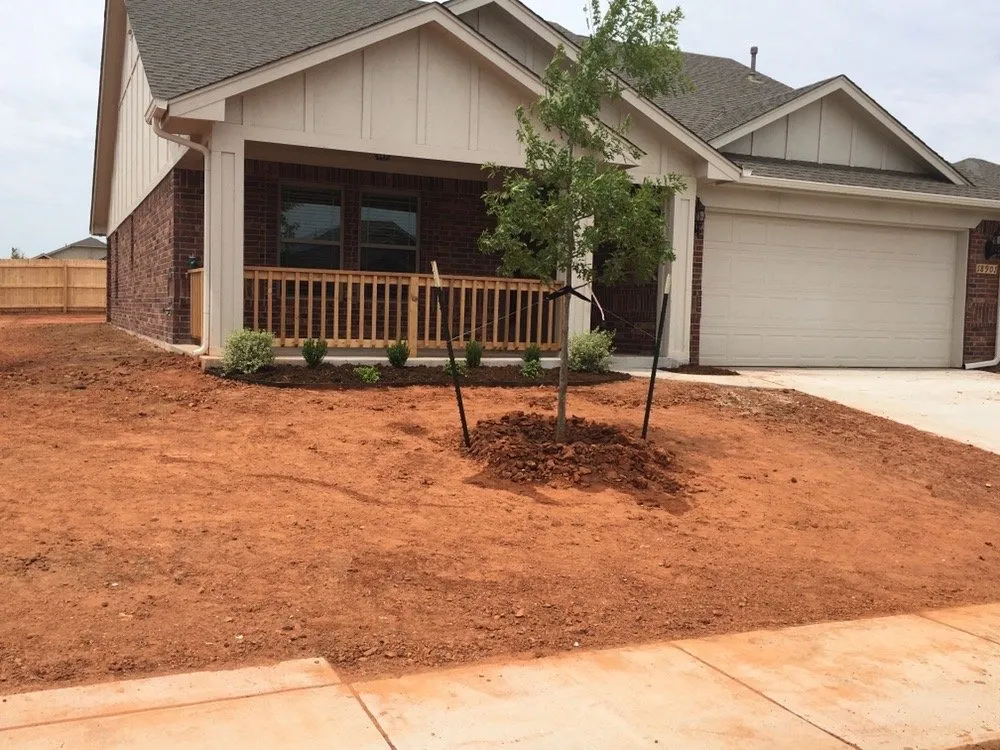 Affordable yard maintenance in Edmond, OK - Perez Landscaping and Lawn Care