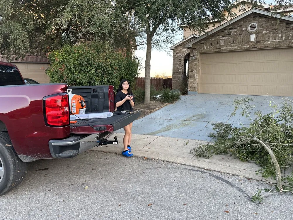 Top-rated yard maintenance in Converse, TX by Perez Landscaping