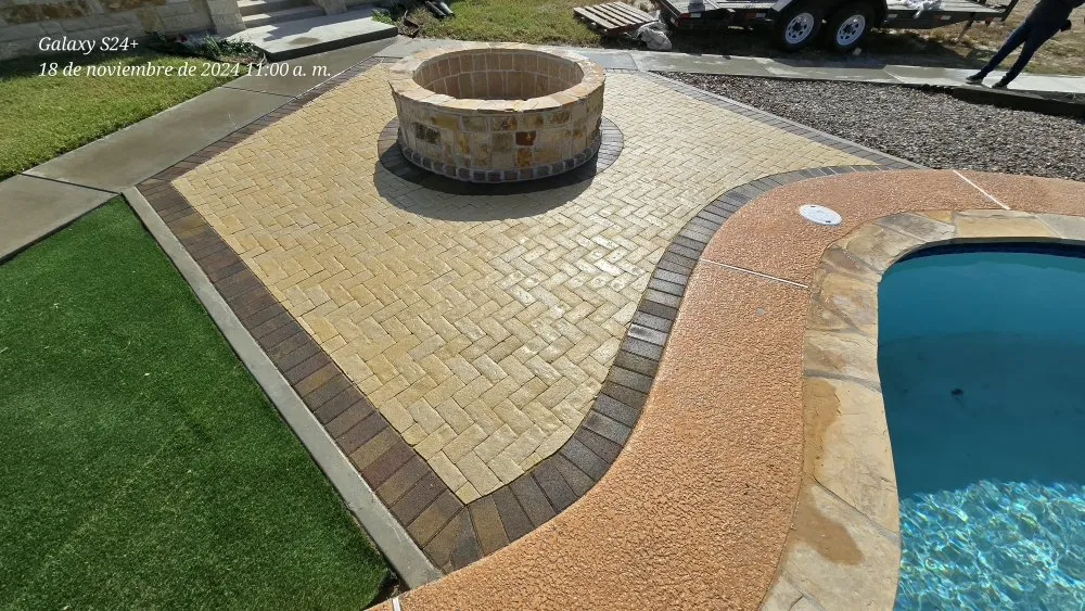 Expert yard cleanup service in Edinburg, TX by Perez Landscaping