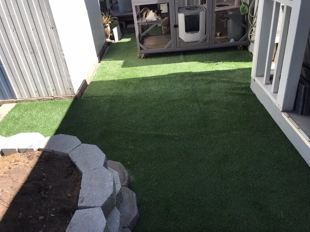 Custom lawn care service experts serving Encinitas, CA - Perez Landscaping