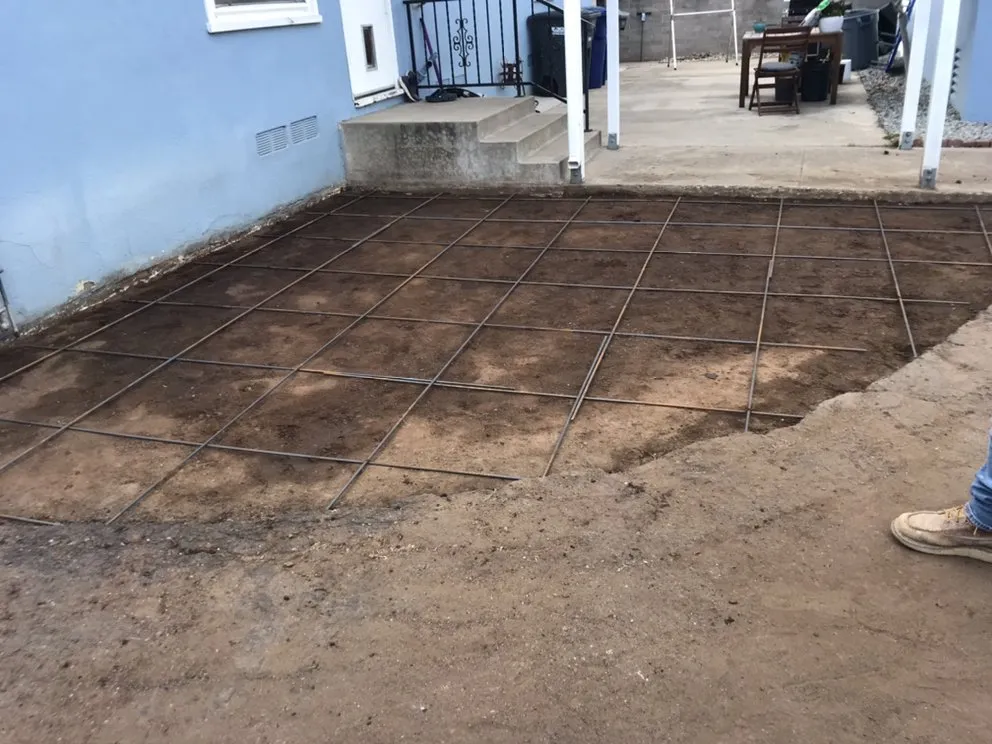 Professional lawn mowing service experts serving Encinitas, CA - Perez Landscaping