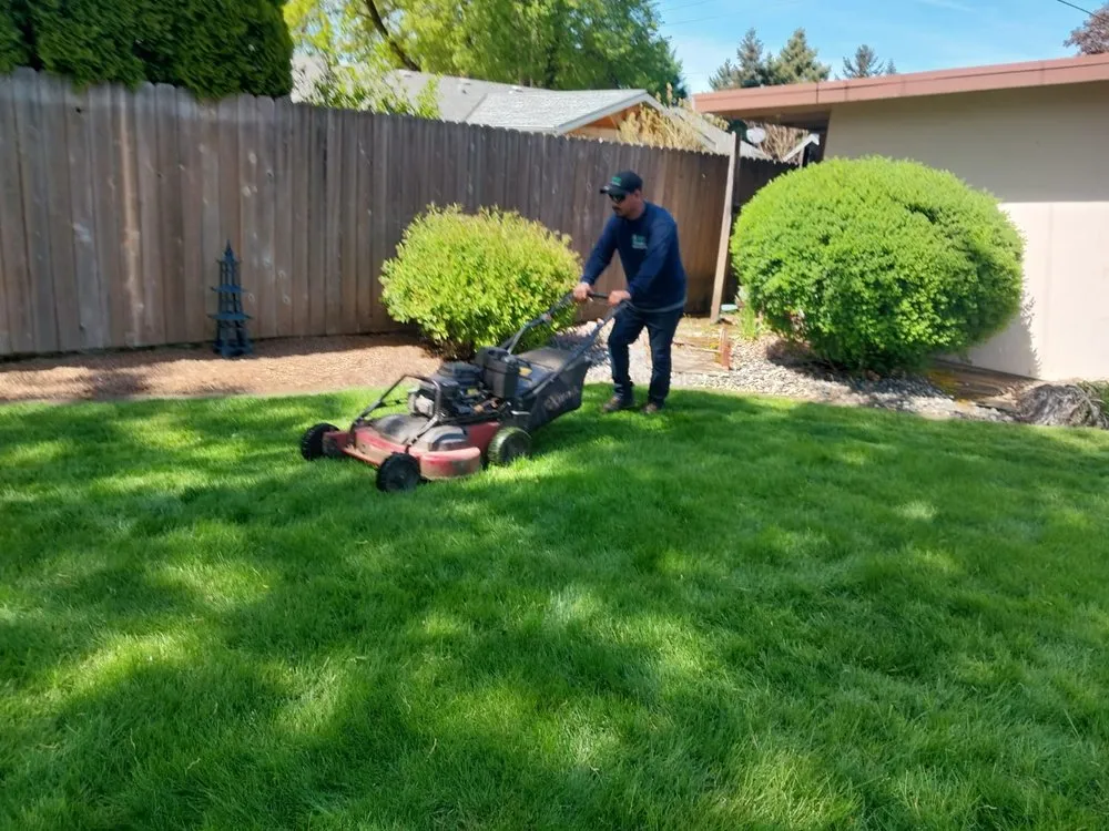 Top-rated residential landscaping experts serving Vancouver, WA - Perez Landscaping Maintenance