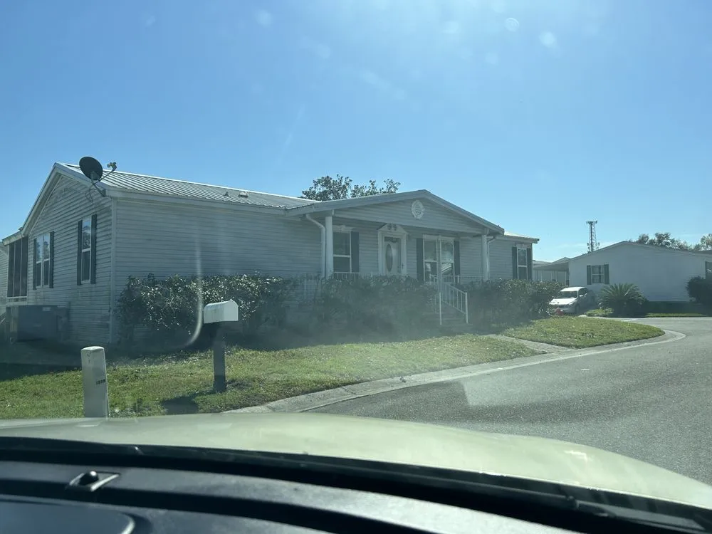 Top-rated lawn care service in Plant City, FL - Perez Landscaping