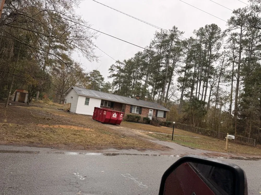 Trusted yard cleanup service experts serving Columbia, SC - Perez Landscaping Service