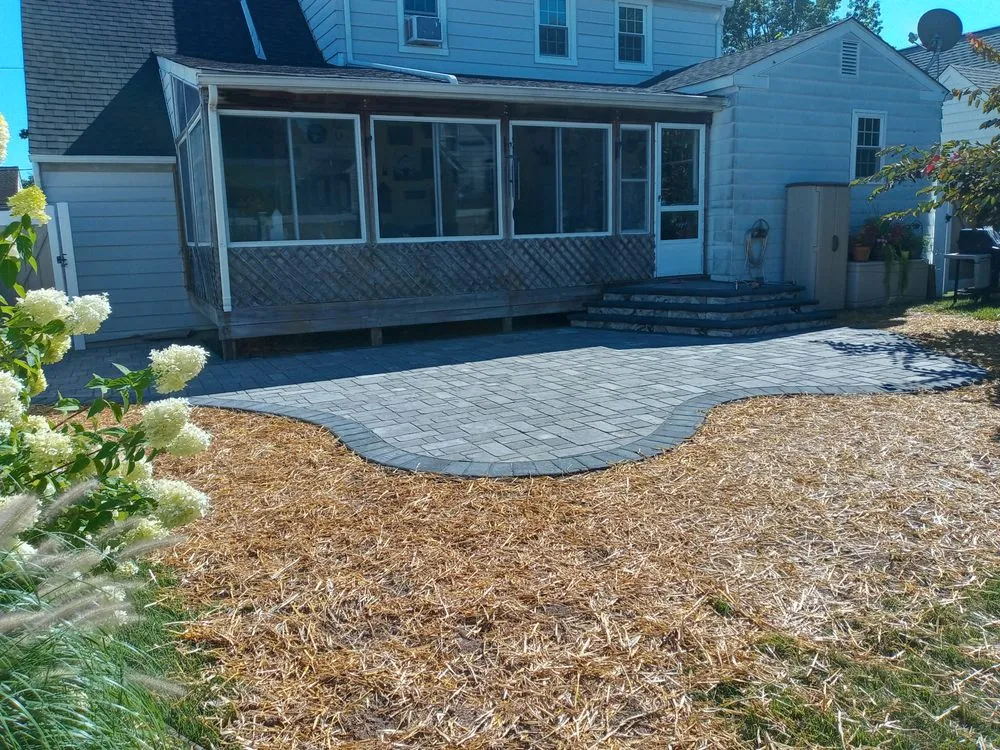 Professional yard maintenance in Wilmington, DE - Perez Landscaping