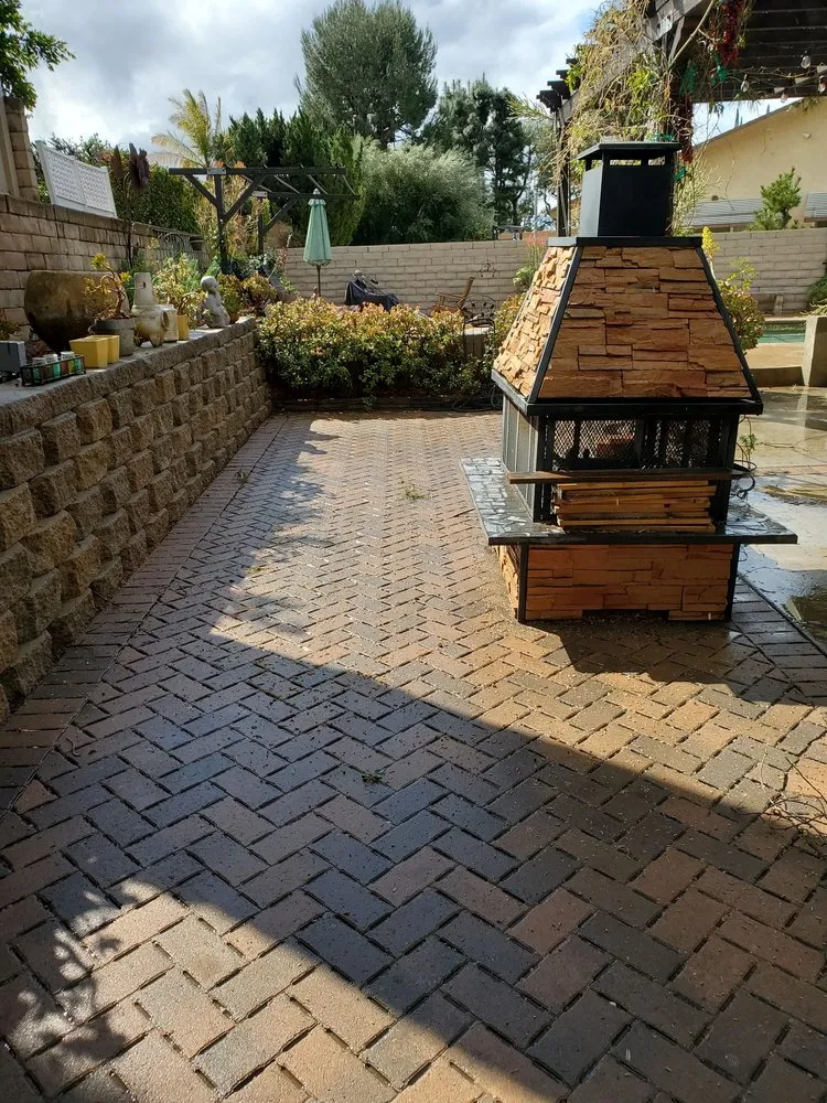 Top-rated lawn care service in Mission Hills, CA by Perez Landworks